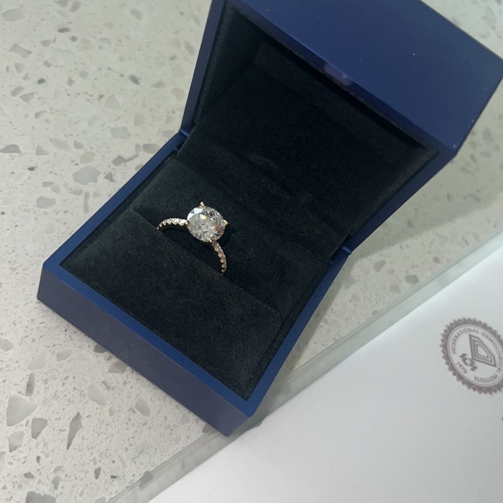 Lab Diamond - Picture 3 of 10